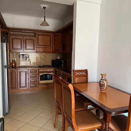 Blehami_entire_apartment
